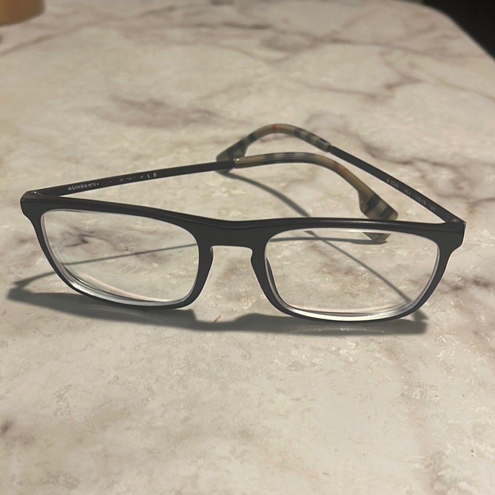 Burberry prescription glasses